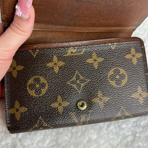 Authentic Louis Vuitton Monogram Porte Monnaie Billets Tresor Trifold Wallet - Picture 5 of 16